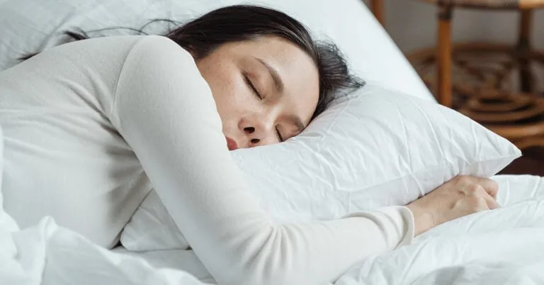 Kenapa Wanita Perlu Tidur Lebih Berkualiti Berbanding Lelaki? Ini Fakta Sains Yang Anda Perlu Tahu!